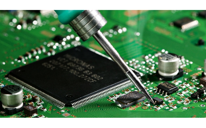 PCBA組裝中的材料選擇：焊料、PCB和封裝材料